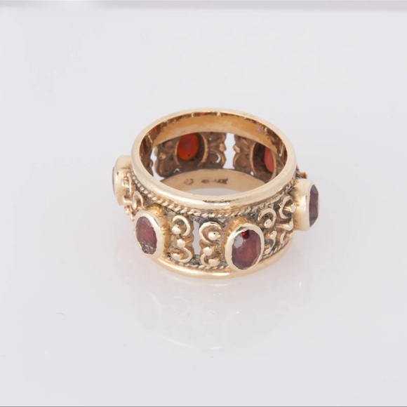 1900’s 14K Gold Red Stone Etruscan Style Ring Band Cigar Scrolled Carved Details - Picture 2 of 7